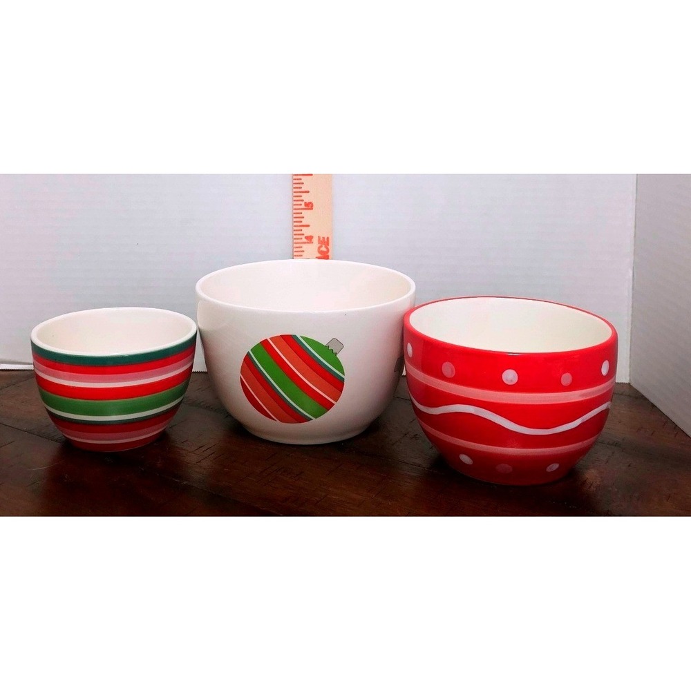 Boston Warehouse Christmas Ornament Nesting Bowls Set of 3 Ceramic Red Green